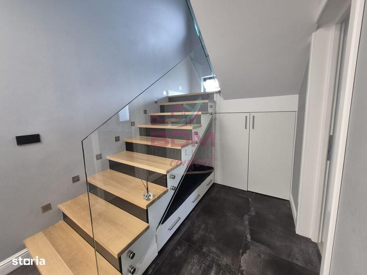 Casă cu 4 camere cu Teren 750 Mp în Central