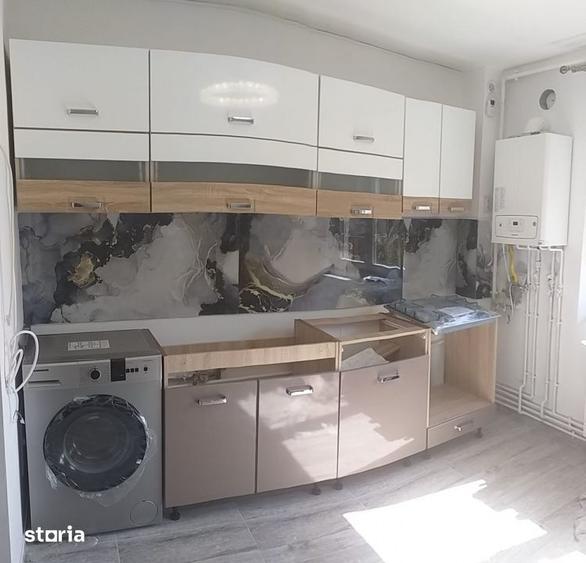 Apartament cu 3 camere decomandat în Rahova