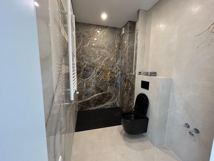Apartament cu 3 camere decomandat în Berceni