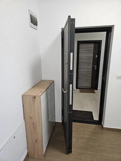Apartament cu 2 camere semidecomandat în Aradului