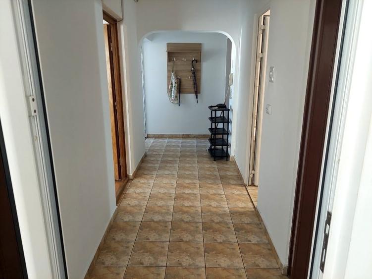 Apartament cu 2 camere decomandat, mobilat în Drumul Taberei