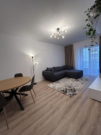 Apartament cu 2 camere decomandat, mobilat în Metalurgiei