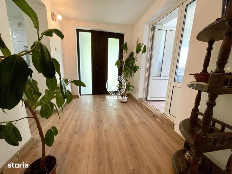 Casă cu 3 camere în Pietrăria