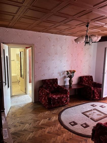 Apartament cu 2 camere semidecomandat în Șagului