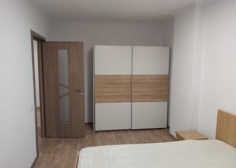 Apartament cu 3 camere semidecomandat, mobilat în Florești — fotografia 3