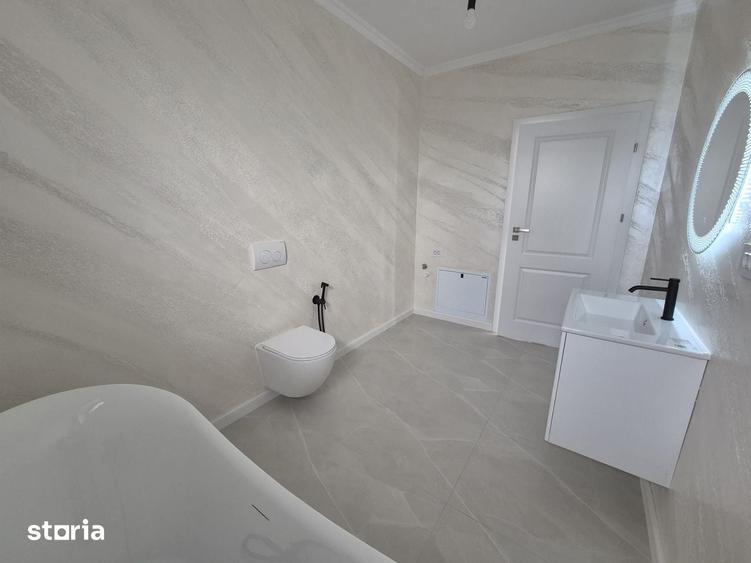 Casă cu 4 camere cu Teren 455 Mp în Central