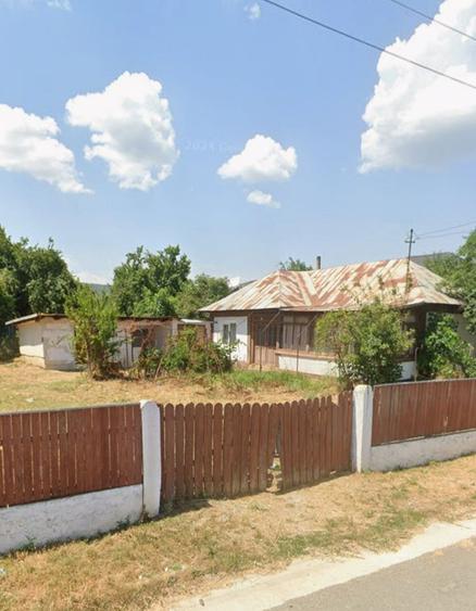 Casă cu 3 camere în Nifon