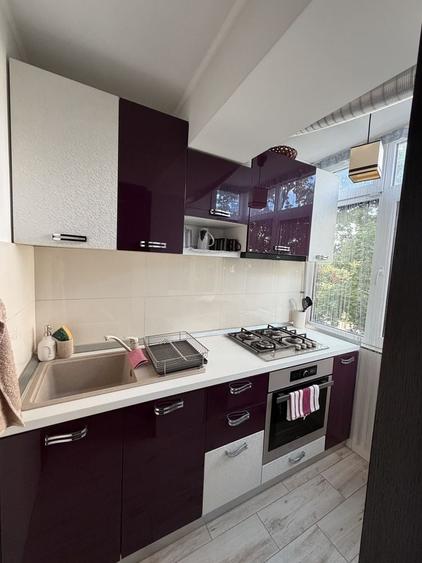 Apartament cu 2 camere decomandat în Uiasca