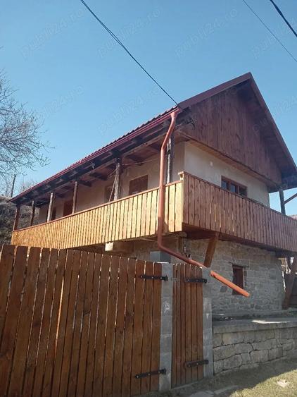 Casă cu Teren 1900 Mp în Nadășu