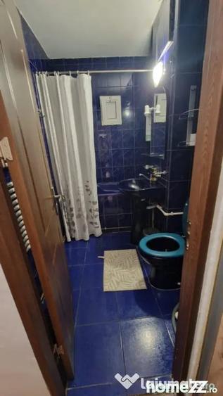 Apartament cu 3 camere semidecomandat în Brazda lui Novac