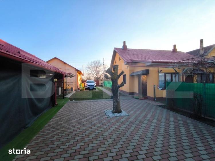Casă cu 4 camere decomandat cu Teren 2000 Mp în Leu