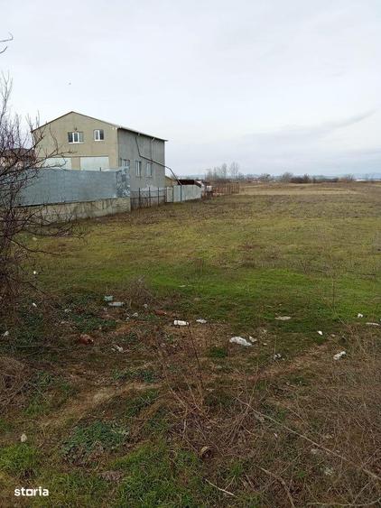 Teren de 1875 mp, în Central