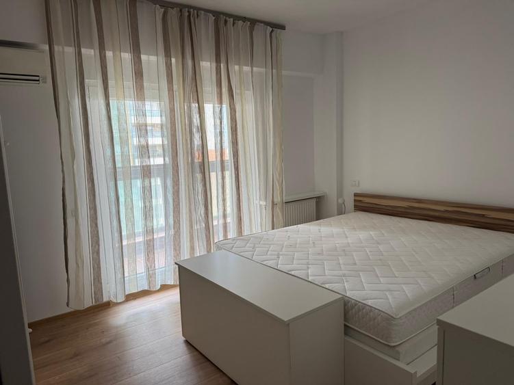 Apartament cu 3 camere decomandat, mobilat în Grozăvești