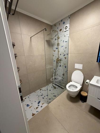 Apartament cu 2 camere decomandat în Calea Moldovei