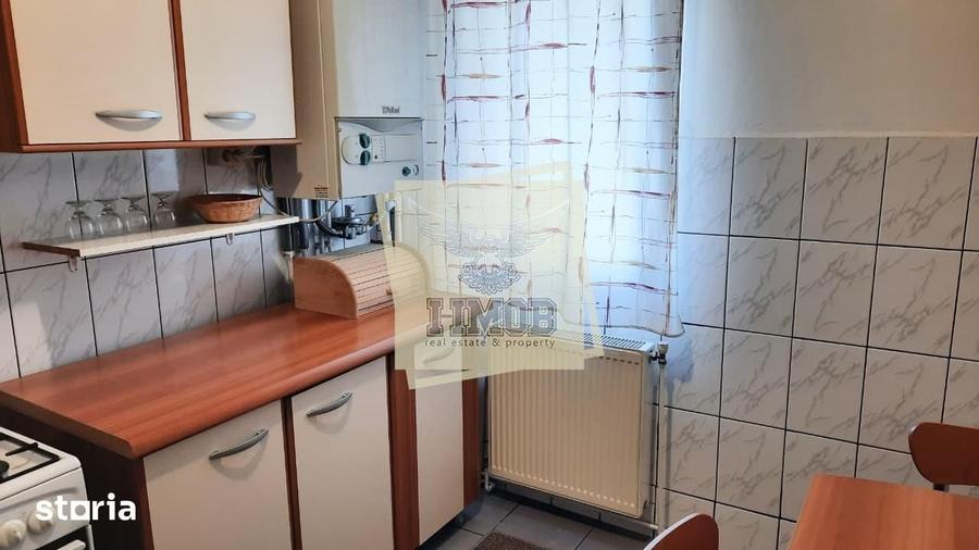 Apartament cu 3 camere decomandat în Terezian