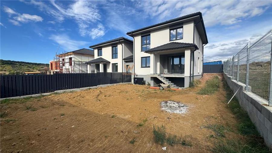 Casă individuală cu 5 camere cu Teren 370 Mp în Cisnădie