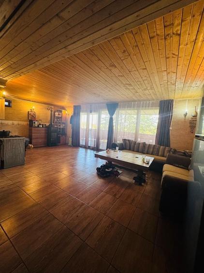 Casă individuală cu 3 camere cu Canalizare în Podgoria