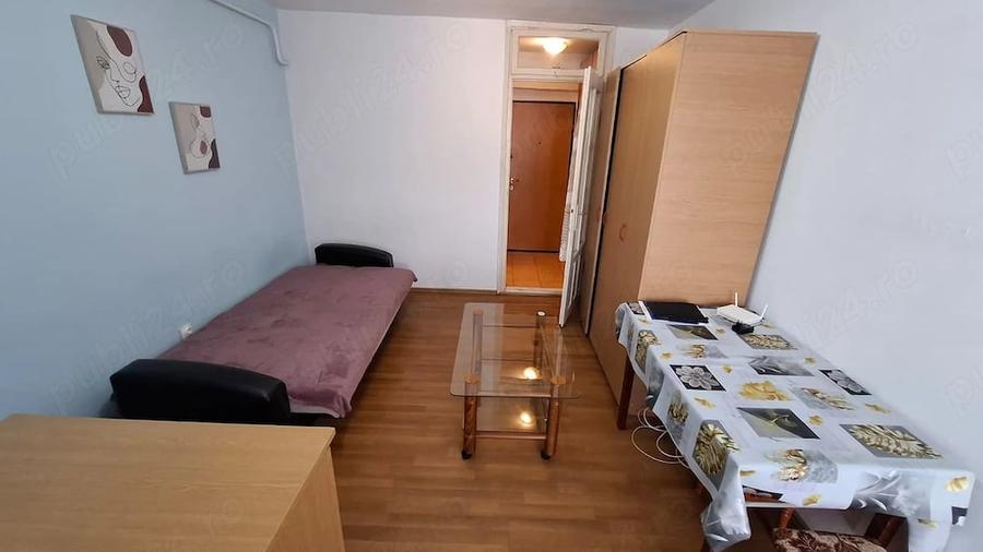Garsonieră decomandată în Galata