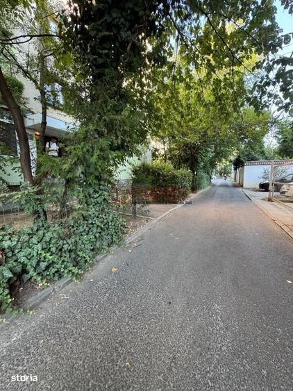 Apartament cu 2 camere decomandat în Baba Novac
