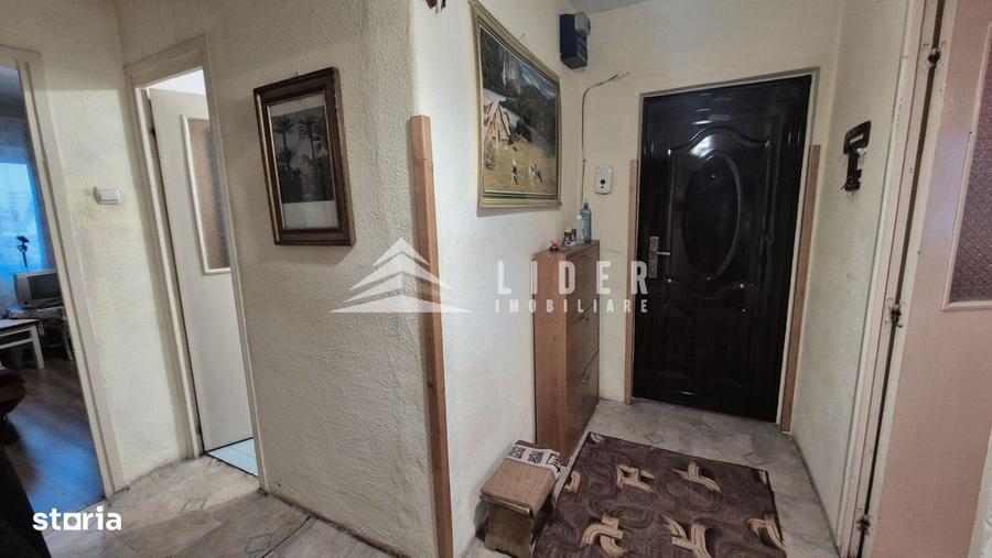 Apartament cu 3 camere decomandat în Gheorgheni — fotografia 3