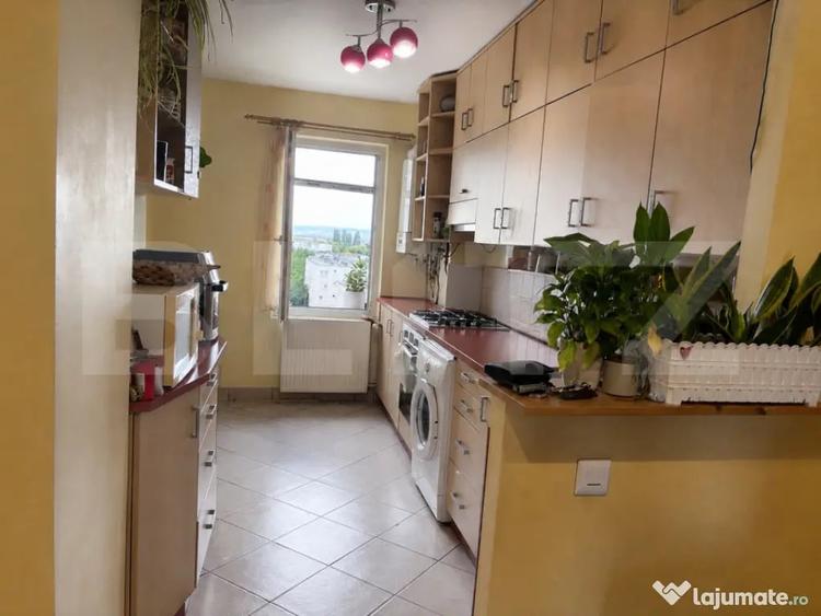 Apartament cu 3 camere decomandat în Unirii
