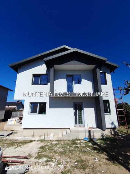 Casă cu 4 camere în Smeura