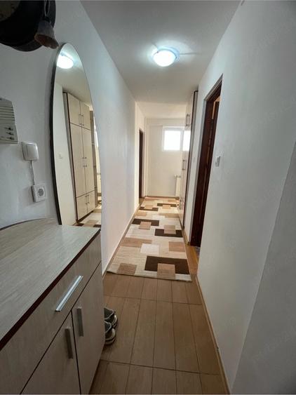Apartament cu 2 camere decomandat în Drumul Taberei