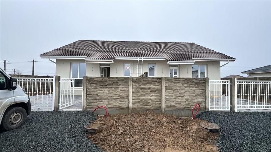 Duplex cu 3 camere cu Teren 330 Mp în Bucovăț (Dumbrava)