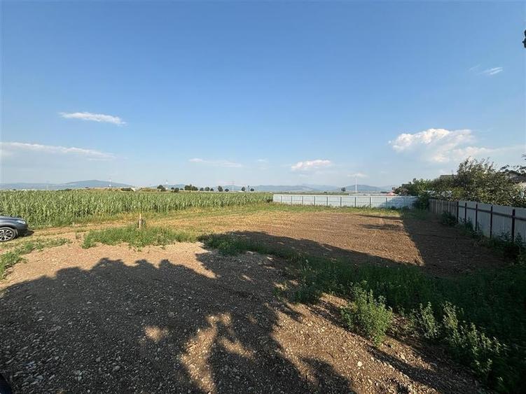 Teren Construcții intravilan de 738 mp, în Hărman