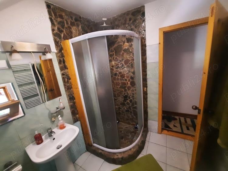 Casă cu 3 camere cu Teren 1600 Mp în Liubcova