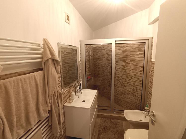 Apartament cu 2 camere decomandat, mobilat în Cug