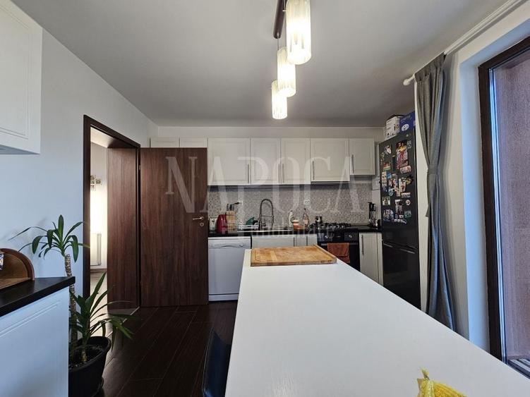 Casă individuală cu 5 camere cu Canalizare în Borhanci