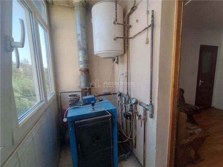 Apartament cu 2 camere decomandat, mobilat în Oravița