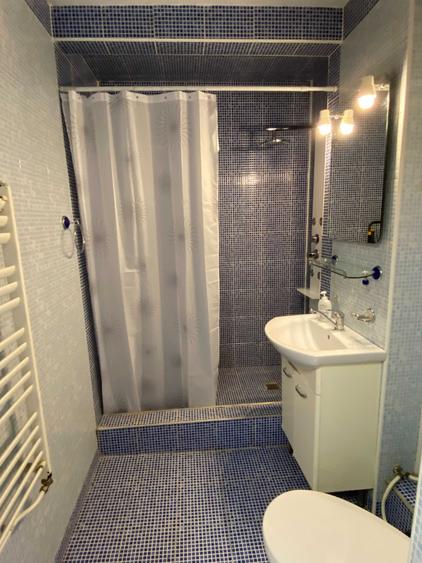 Apartament cu 2 camere decomandat în Podu Roș