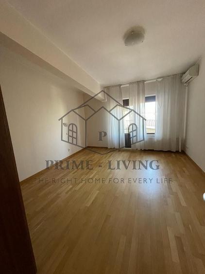 Apartament cu 4 camere decomandat, mobilat în Arcul de Triumf