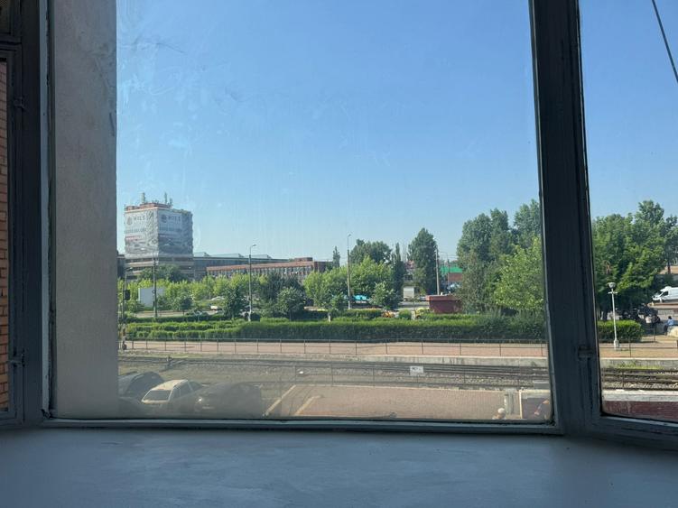 Spațiu comercial, de 350 mp, în Pantelimon