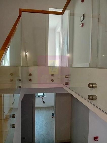 Apartament cu 4 camere decomandat în Armeneasca