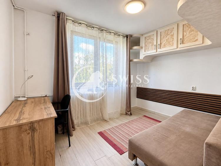 Apartament cu 3 camere decomandat, mobilat în Central