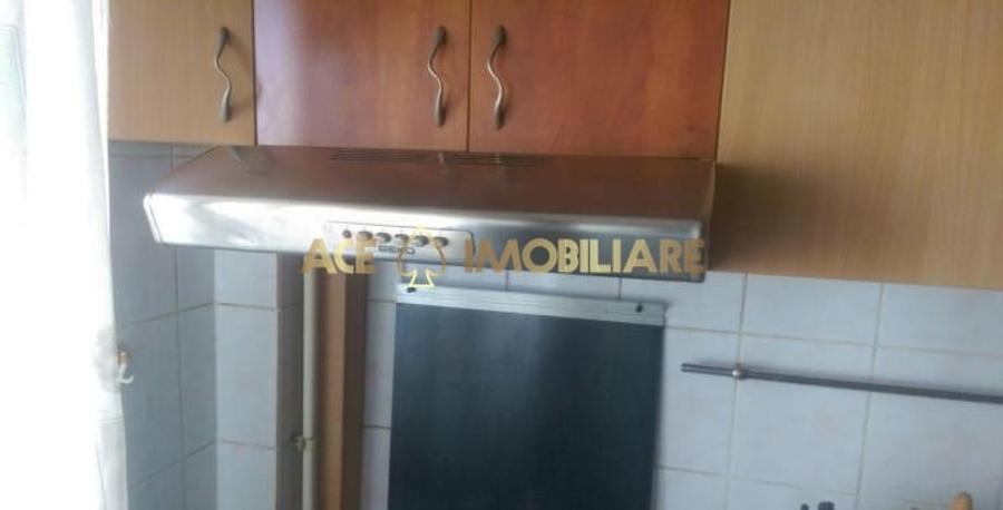 Apartament cu 3 camere decomandat, mobilat în Rahova