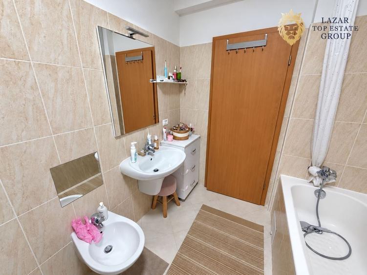 Apartament cu 3 camere decomandat, mobilat în Torontalului