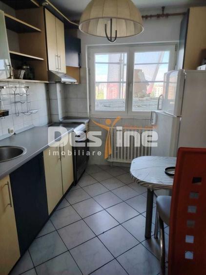 Apartament cu 2 camere semidecomandat în Crângași