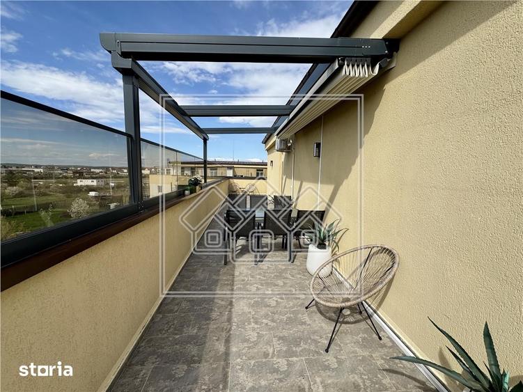 Apartament cu 3 camere decomandat în Est