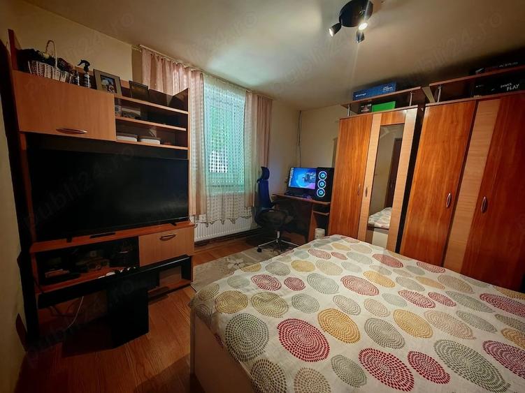 Casă cu 5 camere cu Teren 340 Mp în Central