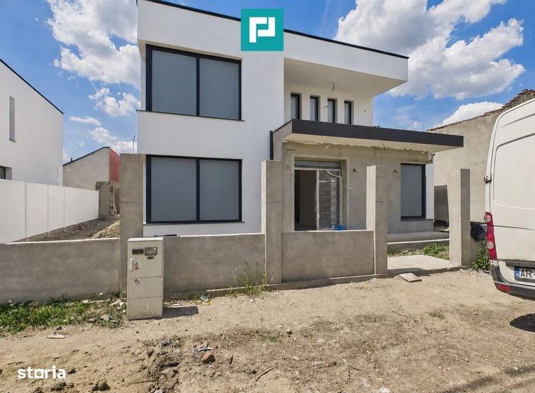 Casă cu 4 camere în Pârneava