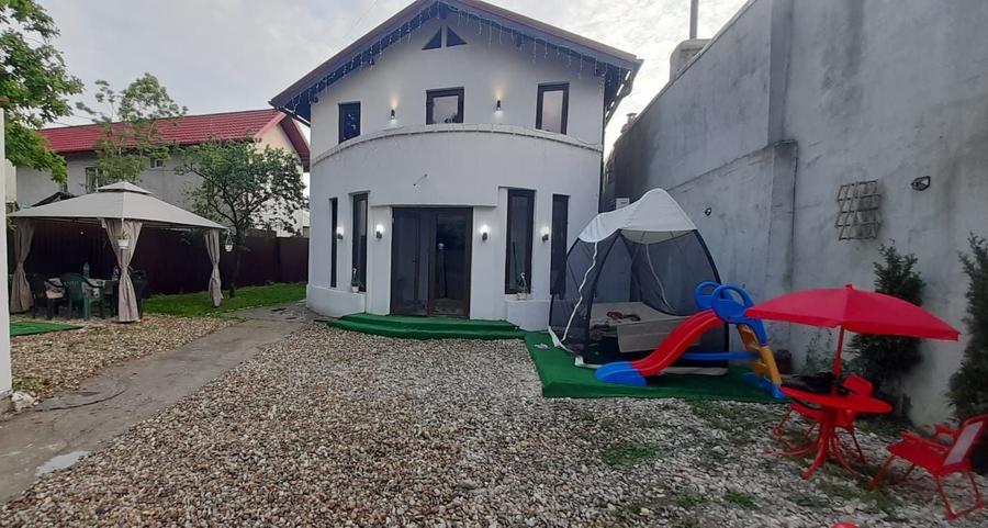 Casă cu 4 camere în Central