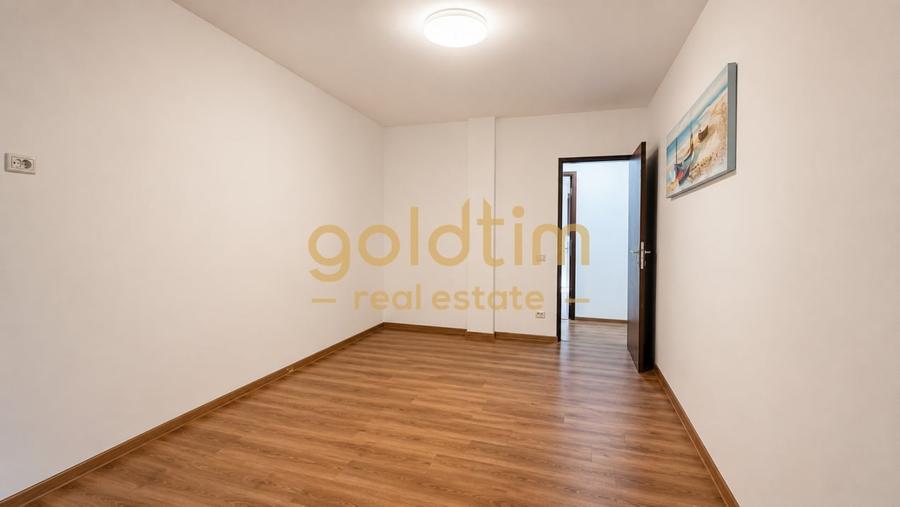 Duplex cu 6 camere cu Canalizare în Domnești
