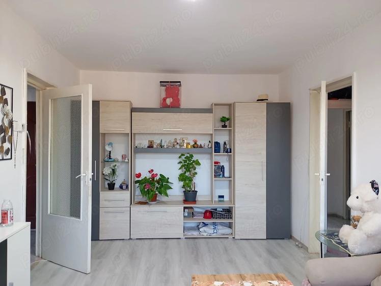 Apartament cu 2 camere decomandat în Central