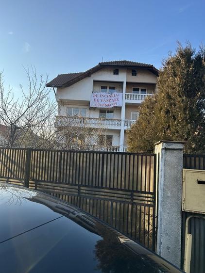 Casă cu 4 camere cu Teren 600 Mp în Nicolae Bălcescu