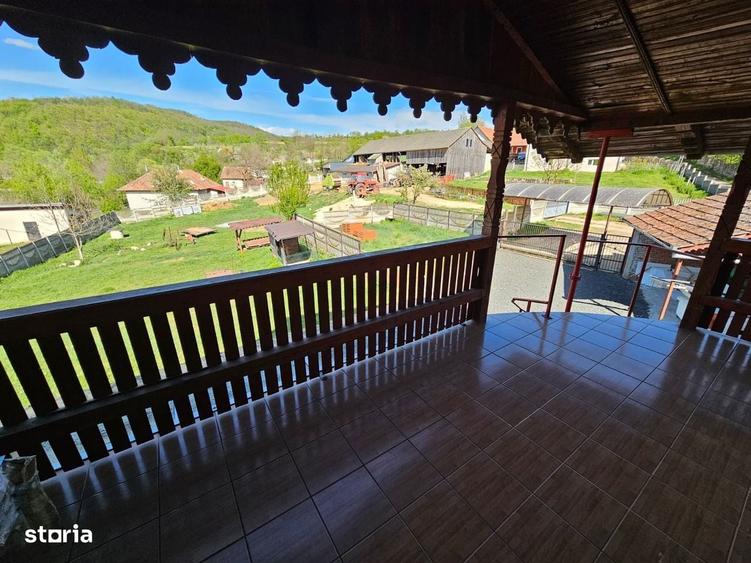 Casă cu 3 camere în Lunca