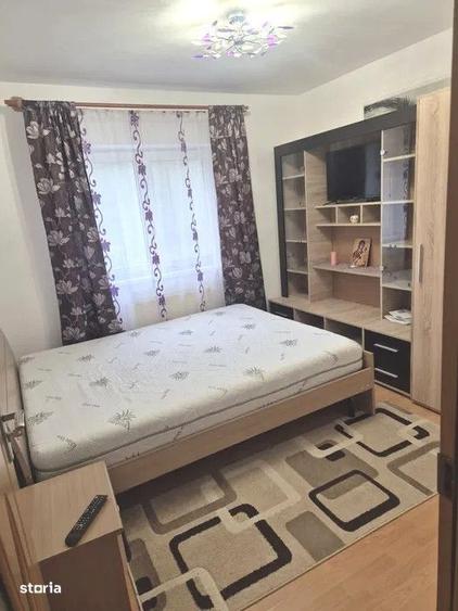 Apartament cu 3 camere decomandat în Vasile Aaron
